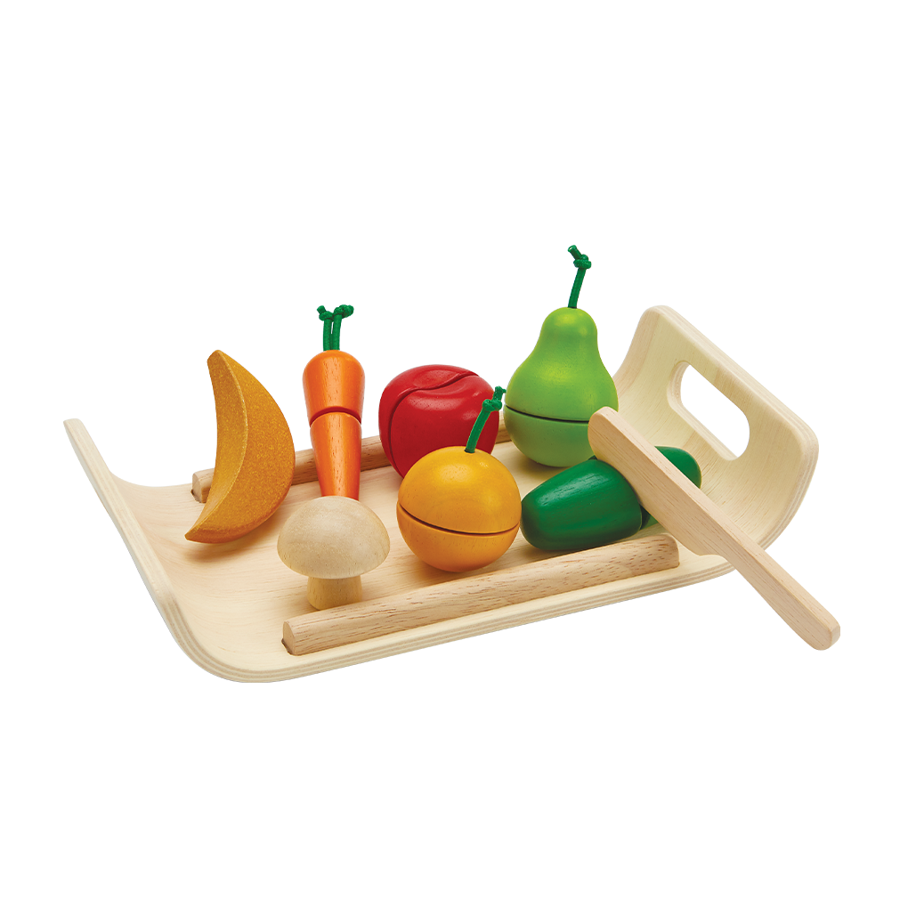 PlanToys Assorted Fruit & Vegetable wooden toy ของเล่นไม้แปลนทอยส์ ชุดหั่นผักผลไม้ ประเภทชุดครัว สำหรับอายุ 18 เดือนขึ้นไป