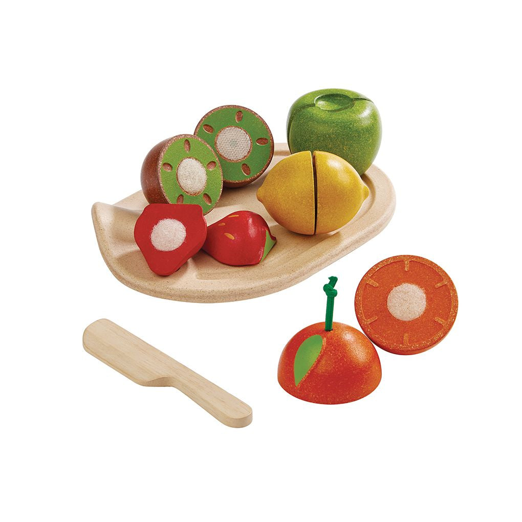 PlanToys Assorted Fruit Set wooden toy ของเล่นไม้แปลนทอยส์ ชุดผลไม้ ประเภทชุดครัว สำหรับอายุ 18 เดือนขึ้นไป