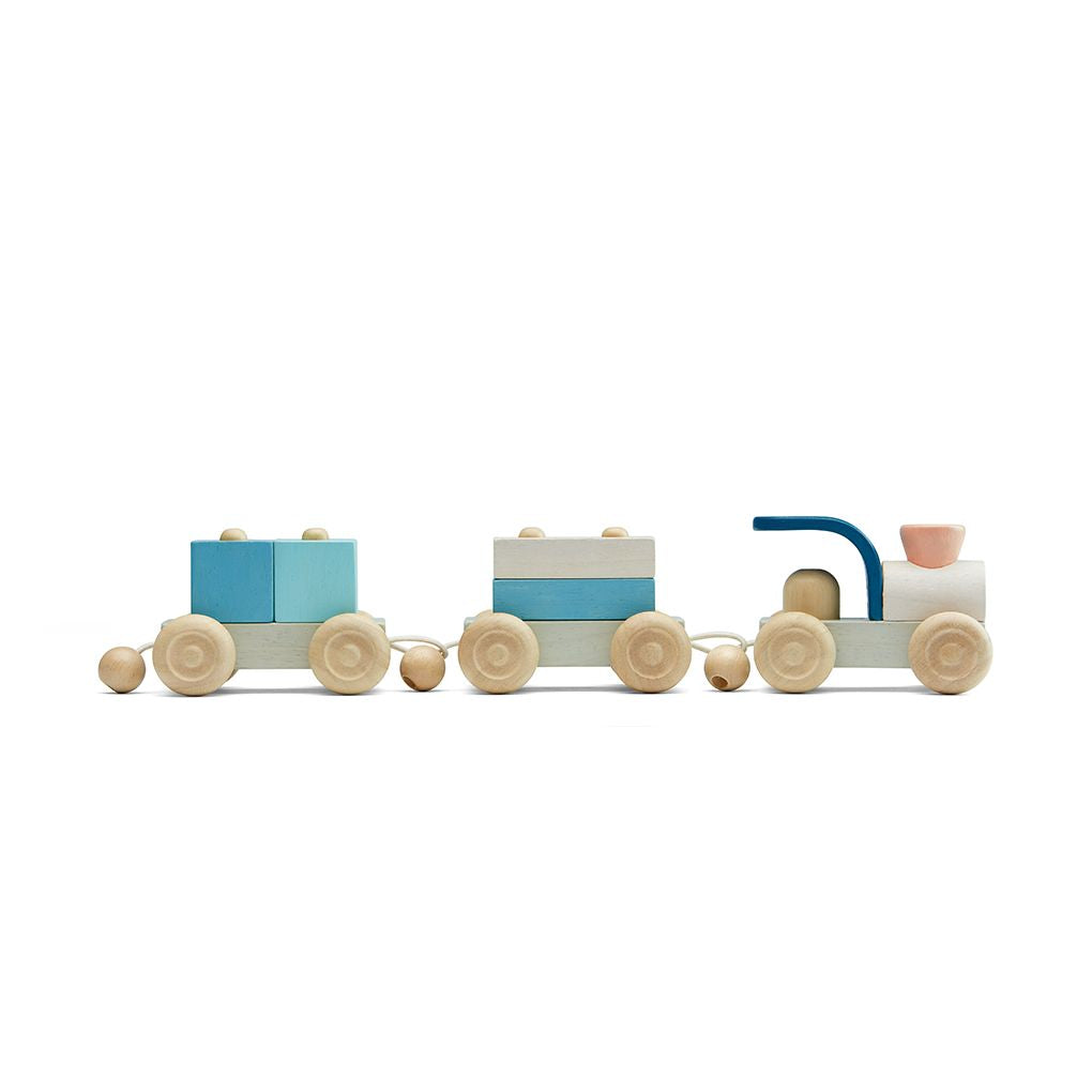 PlanToys orchard Stacking Train Trio wooden toy ของเล่นไม้แปลนทอยส์ รถไฟต่อบล็อก ประเภทของเล่นชวนเคลื่อนไหว สำหรับอายุ 12 เดือนขึ้นไป