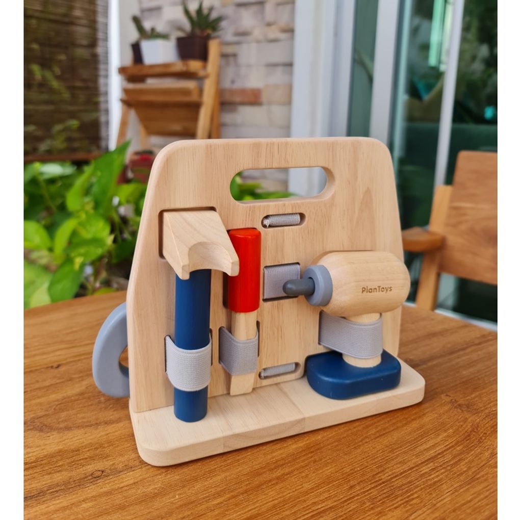 PlanToys Handy Carpenter Set wooden toy ของเล่นไม้แปลนทอยส์ ชุดช่างไม้ ประเภทบทบาทสมมุติ สำหรับอายุ 3 ปีขึ้นไป