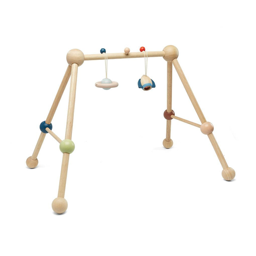 PlanToys orchard Play Gym wooden toy ของเล่นไม้แปลนทอยส์ เพลย์ยิม ประเภทของเล่นเด็กอ่อน สำหรับอายุ 0-6 เดือน