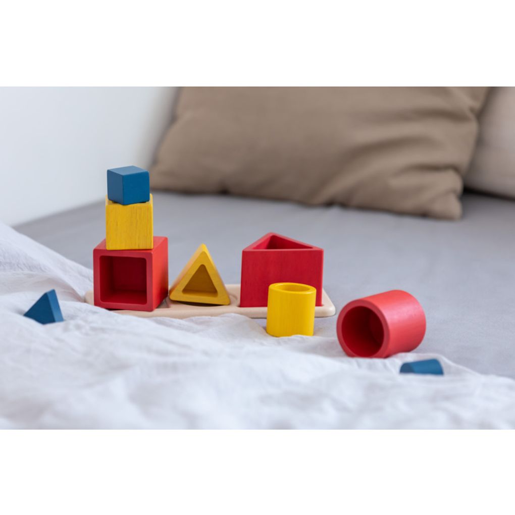 PlanToys Nesting Puzzle - Unit Plus wooden toy ของเล่นไม้แปลนทอยส์ เรขาคณิตเรียงซ้อน ของเล่นฝึกทักษะ สำหรับอายุ 18 เดือนขึ้นไป