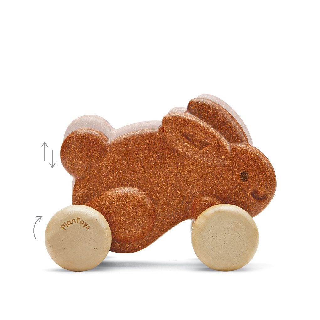 PlanToys brown Push Along Bunny wooden toy ของเล่นไม้แปลนทอยส์ กระต่ายน้อยลากจูง ประเภทของเล่นชวนเคลื่อนไหว สำหรับอายุ 12 เดือนขึ้นไป