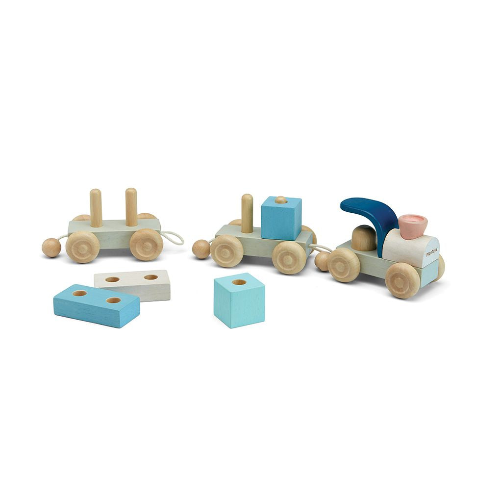 PlanToys orchard Stacking Train Trio wooden toy ของเล่นไม้แปลนทอยส์ รถไฟต่อบล็อก ประเภทของเล่นชวนเคลื่อนไหว สำหรับอายุ 12 เดือนขึ้นไป