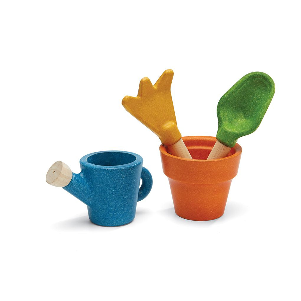 PlanToys Gardening Set wooden material ของใช้ไม้แปลนทอยส์ ชุดทำสวน สำหรับอายุ 3 ปีขึ้นไป