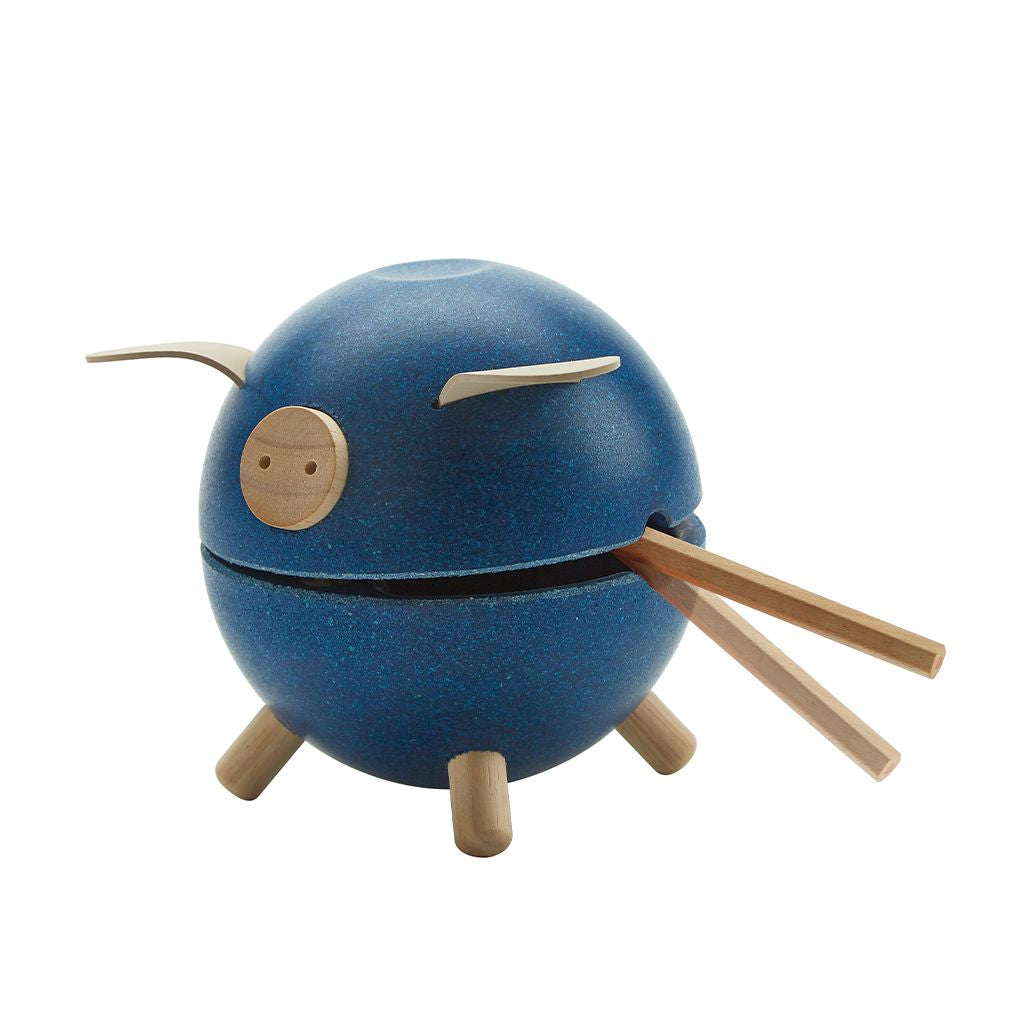 PlanToys blue Piggy Bank wooden material ของใช้ไม้แปลนทอยส์ หมูออมสิน สำหรับอายุ 3 ปีขึ้นไป