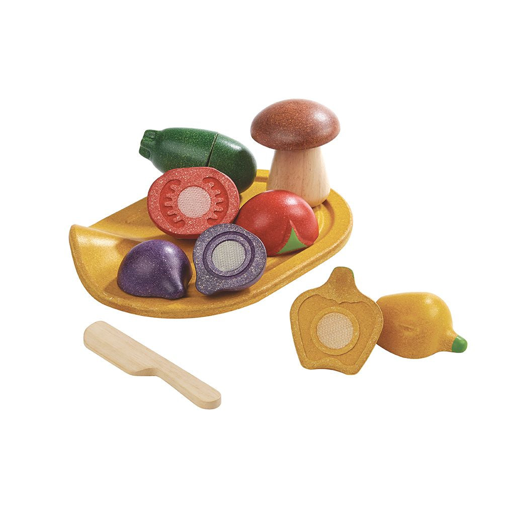 PlanToys Assorted Vegetables Set wooden toy ของเล่นไม้แปลนทอยส์ ชุดผัก ประเภทชุดครัว สำหรับอายุ 18 เดือนขึ้นไป