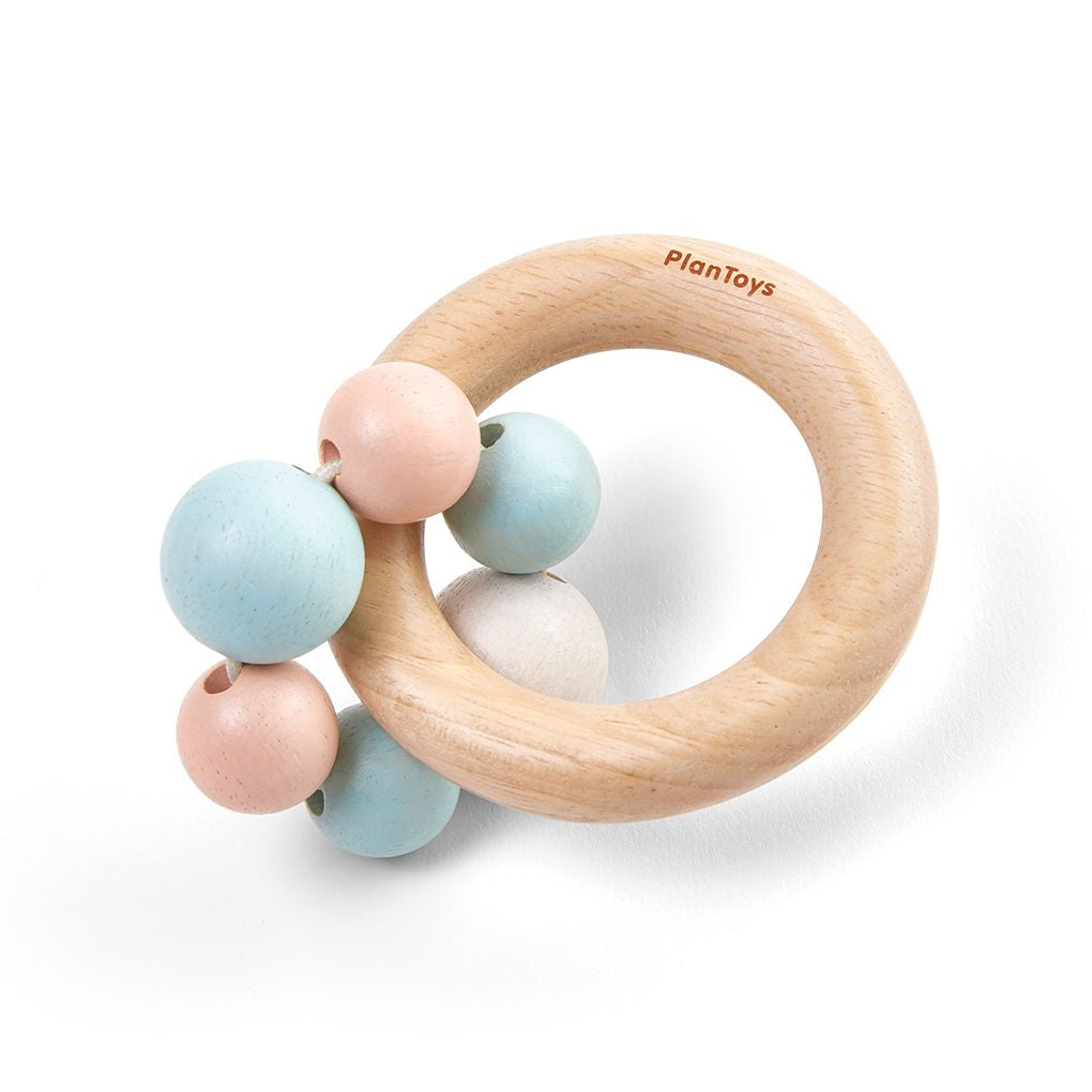 PlanToys pastel Beads Rattle wooden toy ของเล่นไม้แปลนทอยส์ วงแหวนลูกปัด ประเภทของเล่นเด็กอ่อน สำหรับอายุ 0-6 เดือน