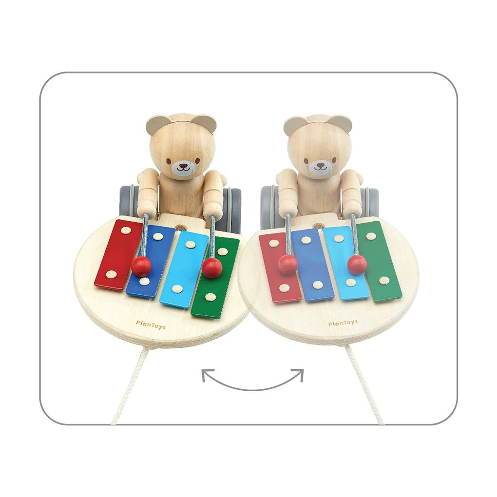 PlanToys Pull Along Musical Bear wooden toy ของเล่นไม้แปลนทอยส์ หมีน้อยนักดนตรีลากจูง ประเภทผลักและลากจูง สำหรับอายุ 12 เดือนขึ้นไป