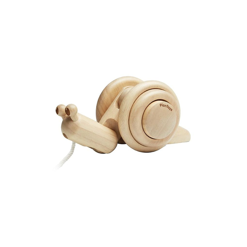 PlanToys natural Pull Along Snail wooden toy ของเล่นไม้แปลนทอยส์ ทากน้อยลากจูงสีธรรมชาติ ประเภทผลักและลากจูง สำหรับอายุ 12 เดือนขึ้นไป