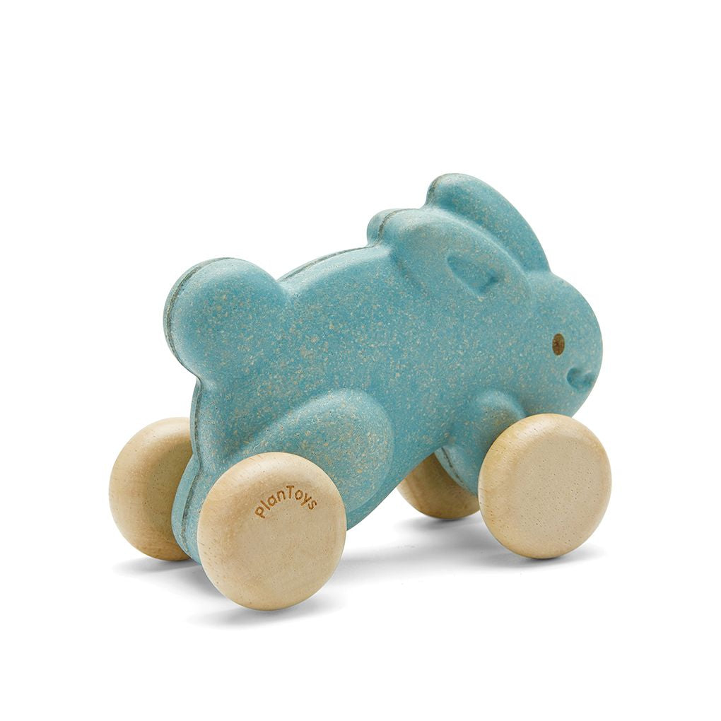PlanToys blue Push Along Bunny wooden toy ของเล่นไม้แปลนทอยส์ กระต่ายน้อยลากจูง ประเภทของเล่นชวนเคลื่อนไหว สำหรับอายุ 12 เดือนขึ้นไป