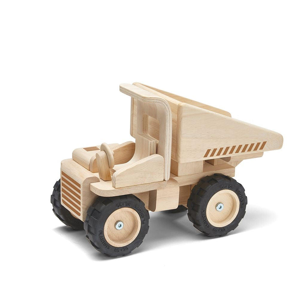 PlanToys natural Dump Truck wooden toy ของเล่นไม้แปลนทอยส์ รถขนของ ประเภทของเล่นชวนเคลื่อนไหว สำหรับอายุ 3 ปีขึ้นไป