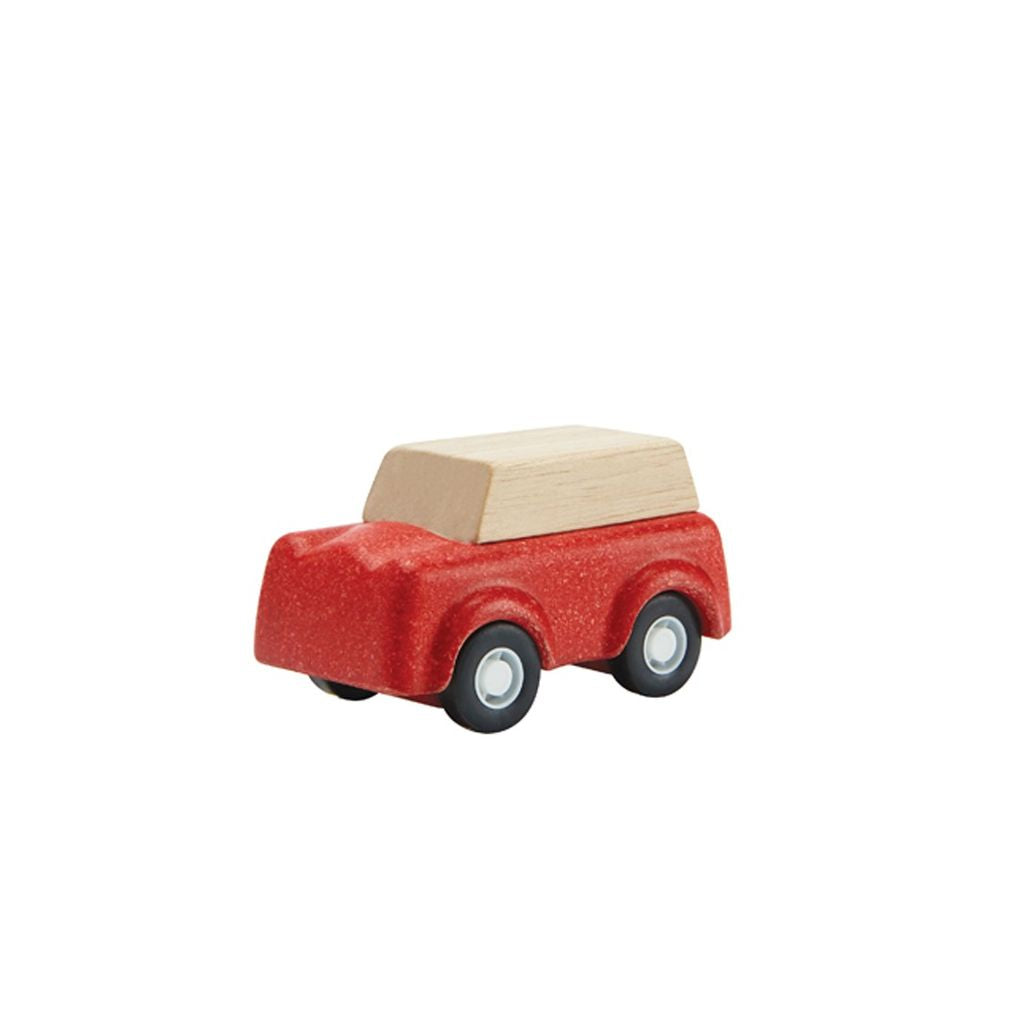 PlanToys red SUV wooden toy ของเล่นไม้แปลนทอยส์ เอสยูวี ประเภทบทบาทสมมุติ สำหรับอายุ 3 ปีขึ้นไป