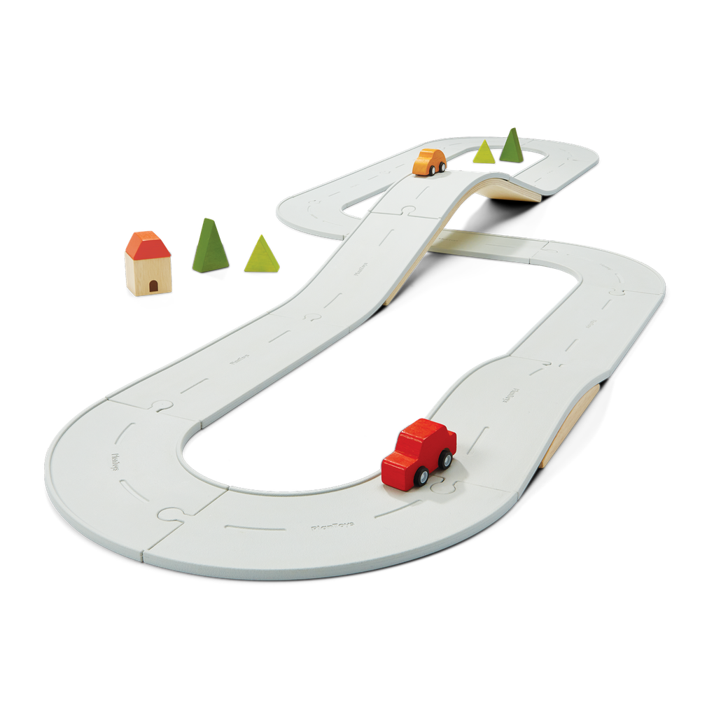 PlanToys Rubber Road & Rail Set – Large wooden toy ของเล่นไม้แปลนทอยส์ ชุดถนนและรางรถไฟยาง-ใหญ่ ประเภทบทบาทสมมุติ สำหรับอายุ 3 ปีขึ้นไป