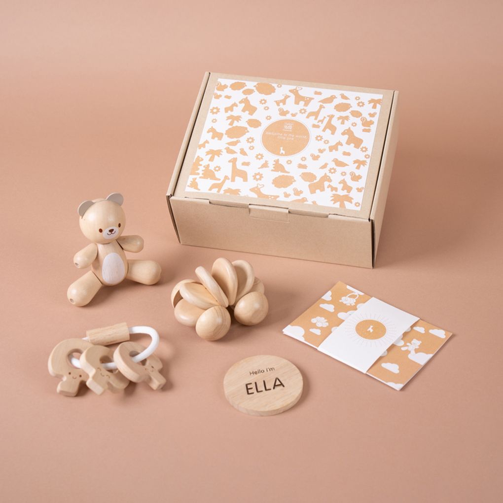 PlanToys natural Baby Gift Set - Set E wooden toy ของเล่นไม้แปลนทอยส์ ของขวัญเด็กอ่อนชุดอี ชุดของฝาก สำหรับอายุ 0-6 เดือน